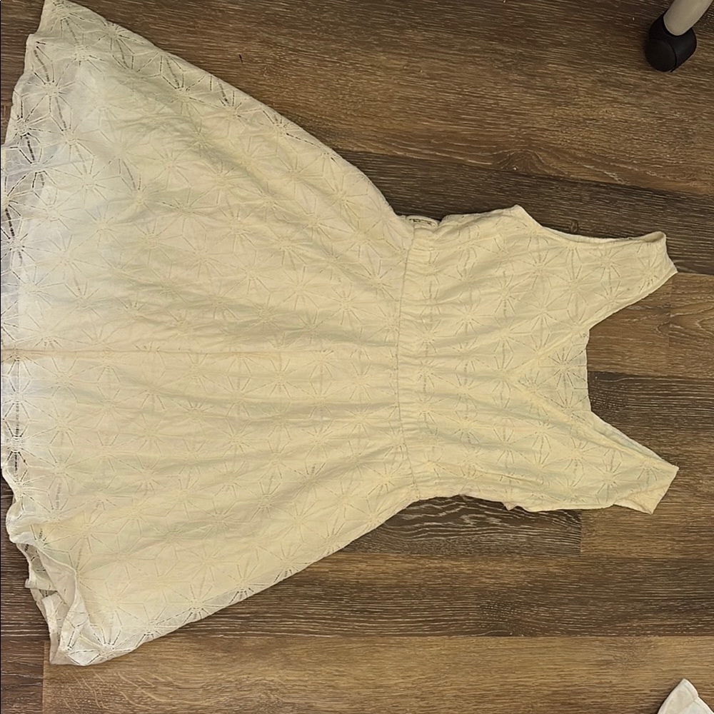 Elegant Cream Sleeveless Dress
